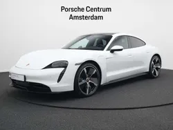 Wit Gebruikt 2021 Porsche Taycan Performance Package Sedan | € 62.950 (Eerlijke prijs)