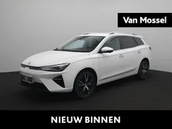 Wit Nieuw 2025 MG MG5 EV Long Range Comfort Stationwagen | € 32.650 (Duur)