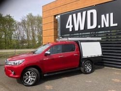 Rood (metallic) Gebruikt 2020 Toyota HiLux Edition Pickup | € 52.900