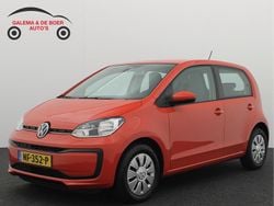 Rood Gebruikt 2017 VW up! move up! Hatchback | € 10.183 (Eerlijke prijs)