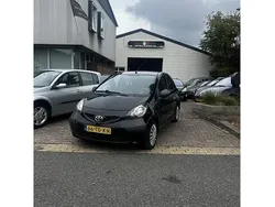 Zwart Gebruikt 2006 Toyota Aygo Hatchback | € 995 (Goede deal)