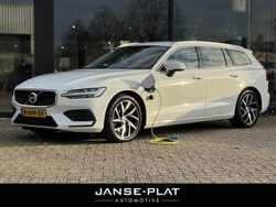 Wit Gebruikt 2020 Volvo V60 Momentum Stationwagen | € 24.950 (Goede deal)