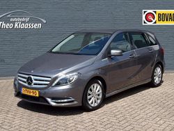 Grijs Gebruikt 2014 Mercedes B180 Ambition MPV | € 11.950 (Eerlijke prijs)
