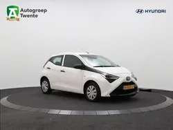 Wit, metallic lak Gebruikt 2021 Toyota Aygo Hatchback | € 9.950 (Goede deal)