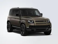 Bruin Gebruikt 2025 Land Rover Defender Black Edition SUV | € 98.700 (Super prijs)