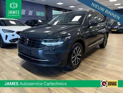 Grijs, metallic lak Gebruikt 2021 VW Tiguan Life SUV | € 29.950 (Eerlijke prijs)