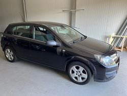 Zwart Gebruikt 2006 Opel Astra Executive Hatchback | € 499 (Super prijs)