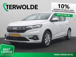 Wit Gebruikt 2023 Dacia Sandero Expression Hatchback | € 15.340 (Eerlijke prijs)