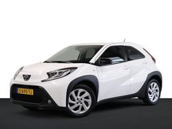 Wit Gebruikt 2023 Toyota Aygo Hatchback | € 17.750 (Eerlijke prijs)