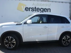 Wit Gebruikt 2022 Suzuki Vitara Style SUV | € 25.950 (Iets duurder)