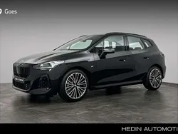 Zwart, metallic lak Gebruikt 2025 BMW 218 Active Tourer M Sport MPV | € 60.880