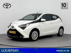 Wit Gebruikt 2020 Toyota Aygo X-play Hatchback | € 14.945 (Eerlijke prijs)