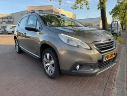 Grijs Gebruikt 2014 Peugeot 2008 Allure SUV | € 6.850 (Eerlijke prijs)