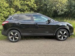 Zwart Gebruikt 2015 Nissan Qashqai SUV | € 11.000 (Eerlijke prijs)