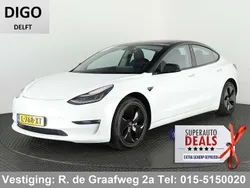 Wit, metallic lak Gebruikt 2019 Tesla Model 3 Long Range AWD Sedan | € 20.700 (Eerlijke prijs)