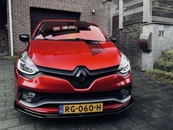 Rood Gebruikt 2017 Renault Clio IV Trophy Hatchback | € 20.000 (Duur)