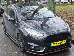 Zwart Gebruikt 2013 Ford Fiesta ST Hatchback | € 9.500 (Eerlijke prijs)
