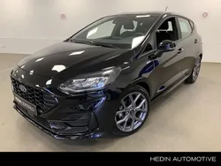 Zwart Gebruikt 2022 Ford Fiesta ST-Line Hatchback | € 18.935 (Eerlijke prijs)