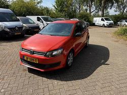 Oranje Gebruikt 2010 VW Polo Hatchback | € 2.800 (Goede deal)