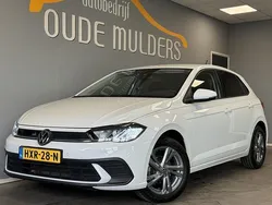 Wit Gebruikt 2022 VW Polo R-line Hatchback | € 20.950 (Eerlijke prijs)