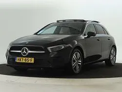 Zwart Gebruikt 2021 Mercedes A250 Hatchback | € 30.945 (Eerlijke prijs)