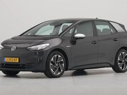 Grijs (metallic) Gebruikt 2020 VW ID.3 Hatchback | € 16.740 (Eerlijke prijs)