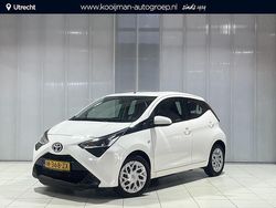 Wit Gebruikt 2020 Toyota Aygo X-play Hatchback | € 8.400 (Goede deal)
