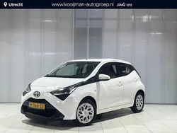 Wit Gebruikt 2020 Toyota Aygo X-play Hatchback | € 8.400 (Goede deal)