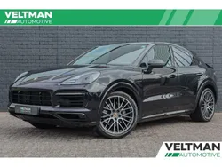 Zwart Gebruikt 2021 Porsche Cayenne Sport SUV | € 73.945 (Eerlijke prijs)