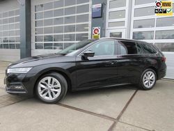 Zwart Gebruikt 2021 Skoda Octavia Business Line Stationwagen | € 16.990 (Eerlijke prijs)