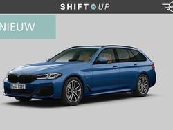 Blauw Gebruikt 2022 BMW 530e M Sport Stationwagen | € 39.940 (Eerlijke prijs)