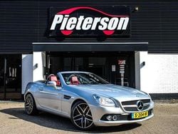 Grijs, metallic lak Gebruikt 2012 Mercedes SLK250 AMG Cabriolet | € 16.499