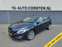 Grijs, metallic lak Gebruikt 2015 Volvo V60 Summum Stationwagen | € 7.940 (Eerlijke prijs)