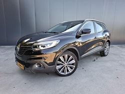 Zwart, metallic lak Gebruikt 2015 Renault Kadjar Bose Edition SUV | € 9.900 (Eerlijke prijs)