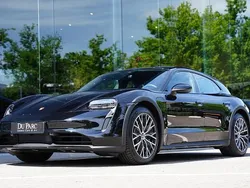 Zwart Gebruikt 2021 Porsche Taycan Cross Turismo Sedan | € 58.888 (Super prijs)