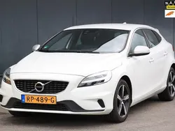 Wit Gebruikt 2018 Volvo V40 Business Edition Stationwagen | € 17.950 (Eerlijke prijs)