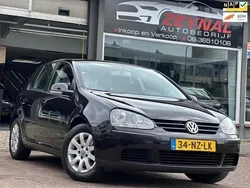 Zwart Gebruikt 2004 VW Golf IV Trendline Hatchback | € 3.699 (Duur)