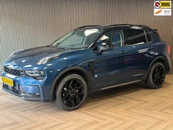 Blauw, metallic lak Gebruikt 2022 Lynk & Co 01 SUV | € 23.995 (Eerlijke prijs)