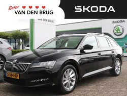 Zwart Gebruikt 2023 Skoda Superb Business Line Stationwagen | € 33.195 (Eerlijke prijs)