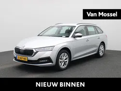 Grijs Gebruikt 2024 Skoda Octavia Business Line Stationwagen | € 32.900 (Eerlijke prijs)