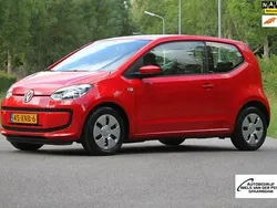 Rood Gebruikt 2012 VW up! move up! Hatchback | € 5.950 (Eerlijke prijs)