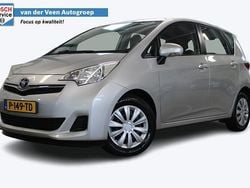 Grijs Gebruikt 2012 Toyota Verso-S Comfort MPV | € 6.950 (Goede deal)