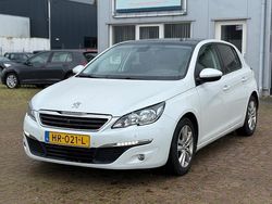 Wit Gebruikt 2015 Peugeot 308 Hatchback | € 5.200 (Eerlijke prijs)
