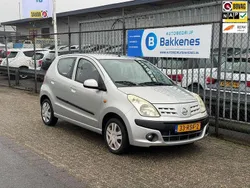 Grijs, metallic lak Gebruikt 2011 Nissan Pixo Acenta Hatchback | € 2.245 (Eerlijke prijs)