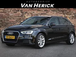 Zwart Gebruikt 2017 Audi A3 Sportback Sport Hatchback | € 15.745 (Eerlijke prijs)