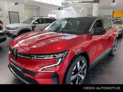 Rood Gebruikt 2023 Renault Mégane Techno Hatchback | € 34.950 (Iets duurder)