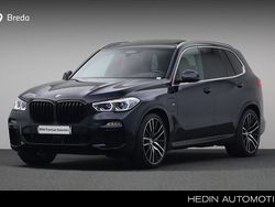 Zwart Gebruikt 2021 BMW X5 Executive SUV | € 59.880 (Eerlijke prijs)