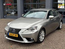 Grijs Gebruikt 2014 Lexus IS300h Sedan | € 14.999 (Iets duurder)