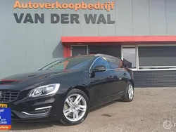 Zwart Gebruikt 2015 Volvo V60 R-Design Stationwagen | € 9.999 (Goede deal)