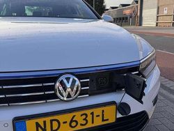 Wit Gebruikt 2016 VW Passat GTE Sedan | € 15.800 (Eerlijke prijs)